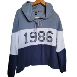 Charlotte Russe crop hoddie sweater size 2X